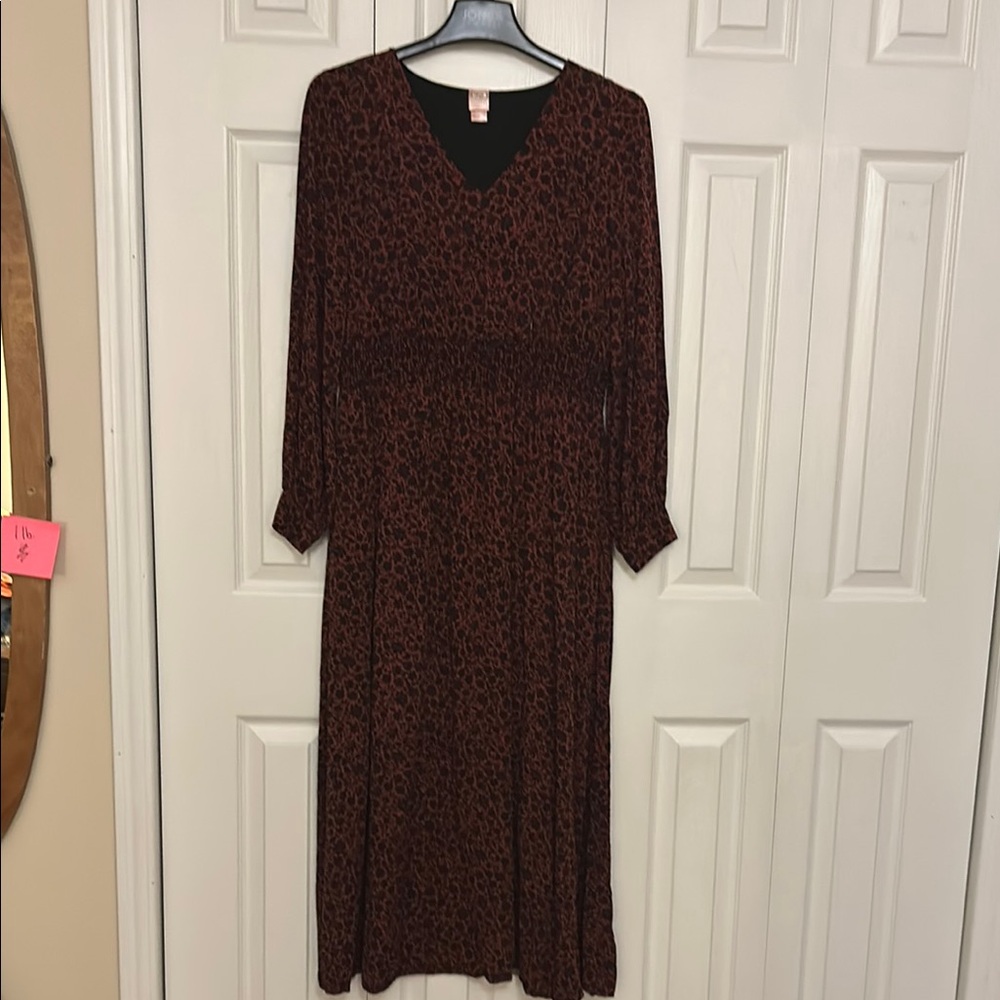Elegant Leopard Print Dress